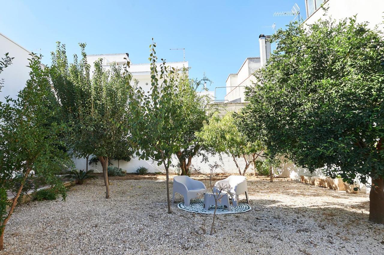 Lapilanoa - Suite & Pool Nardo Bagian luar foto