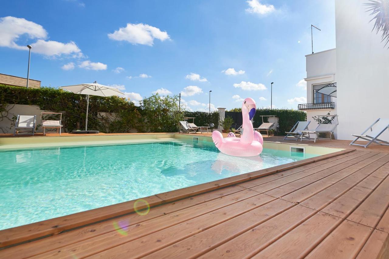 Lapilanoa - Suite & Pool Nardo Bagian luar foto